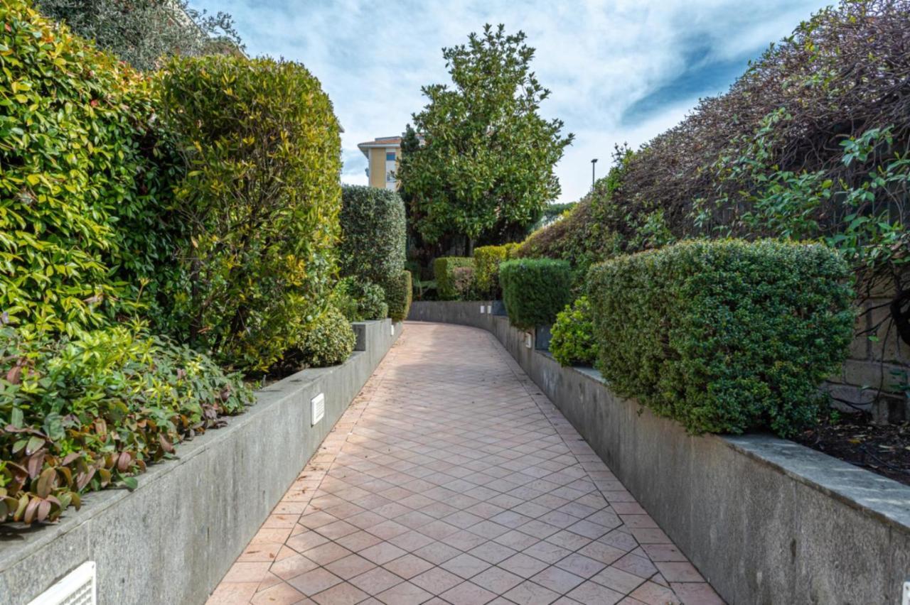 Elfaro Kitty - Stylish Apartment Close To S. Peter Rome Extérieur photo